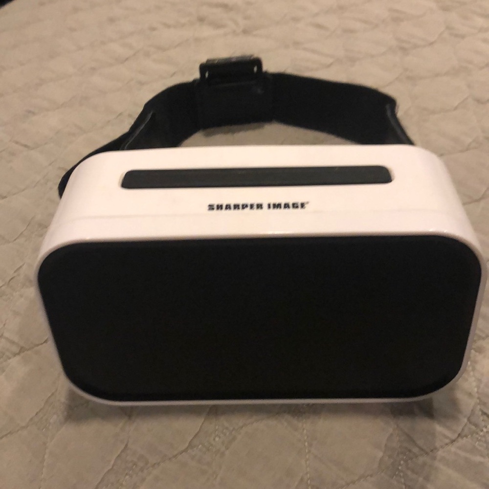 Sharper Image virtual reality headset